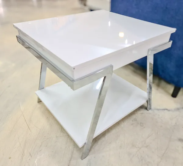 MODERN WHITE SIDE TABLE – SLEEK & FUNCTIONAL DESIGN